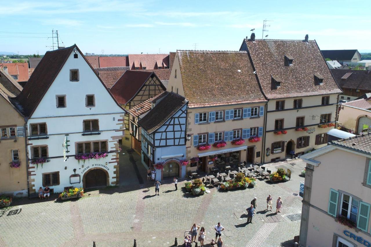 Gîte au château fleuri Eguisheim Quarto foto